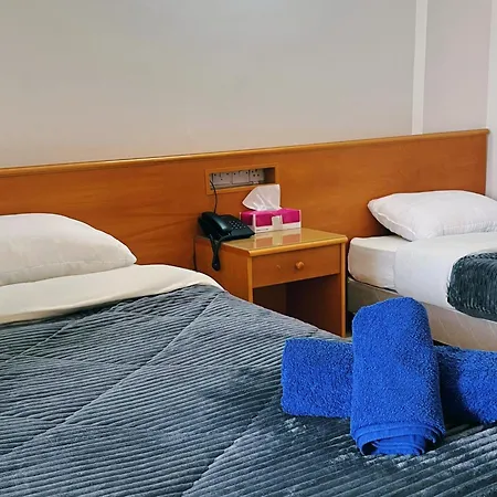 Denis מלון ניקוסיה