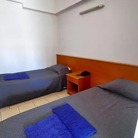Hotel Denis *