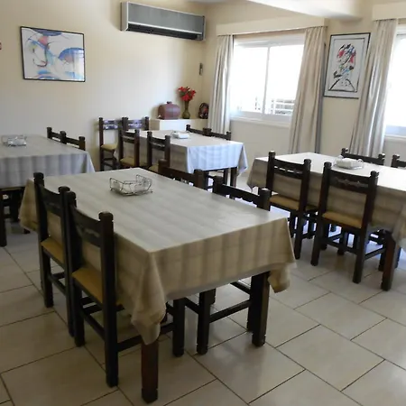 Hotel Denis Nicosia