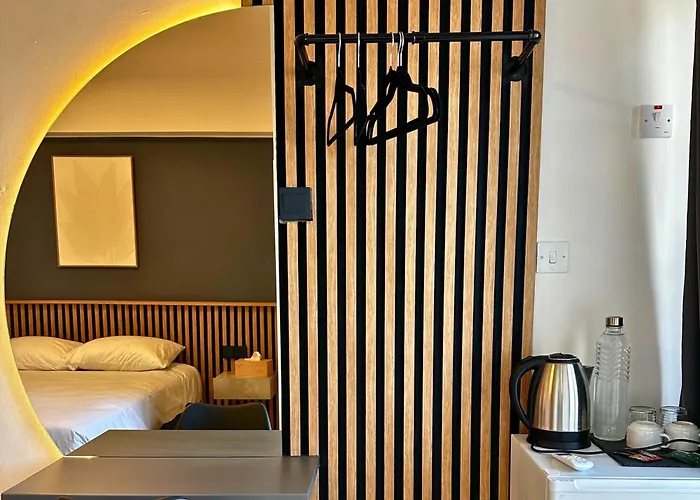 ホテル Denis ニコシア