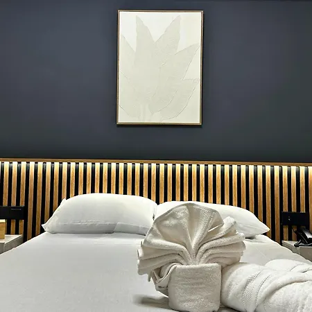 ホテル Denis ニコシア