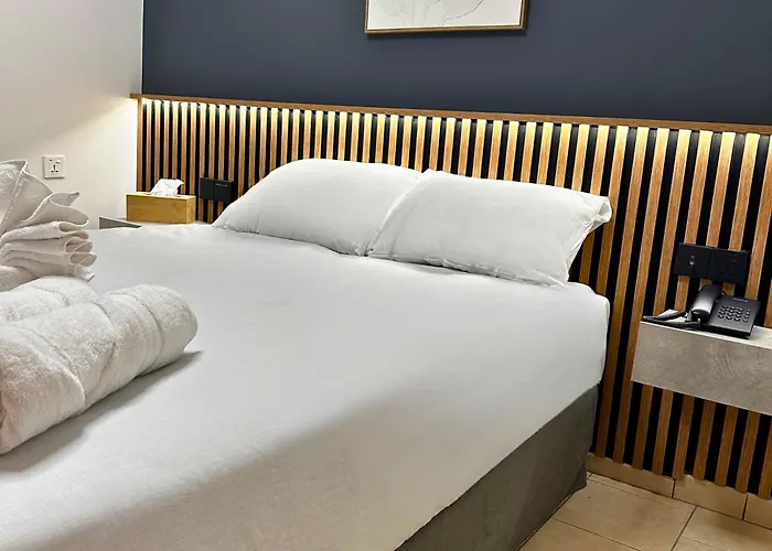 Denis * ニコシア